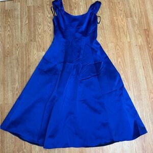 Elegant Blue Sleeveless Dress
